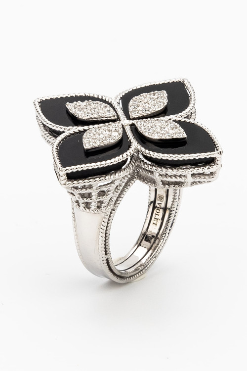 Кольцо из белого золота c бриллиантами и ониксом