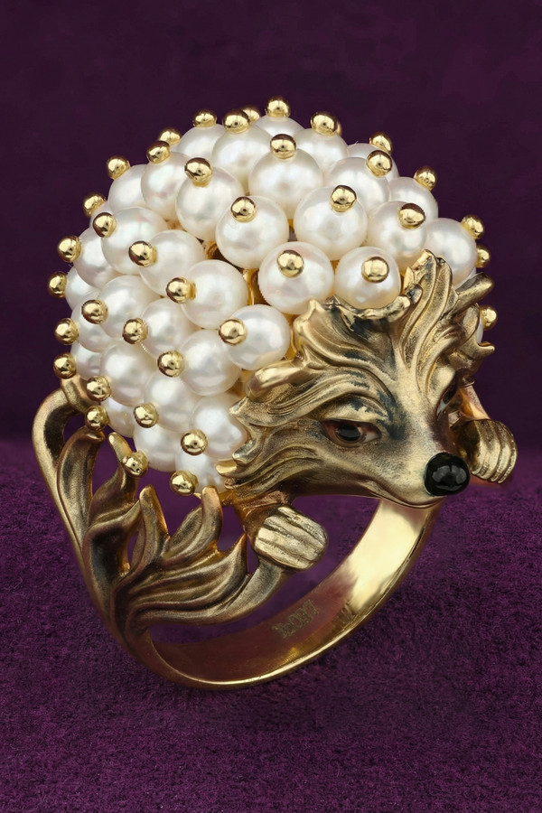 Кольцо из лимонного золота c эмалью и жемчугом