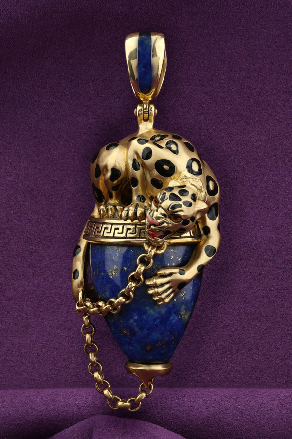 Подвеска из лимонного золота c эмалью и лазуритом