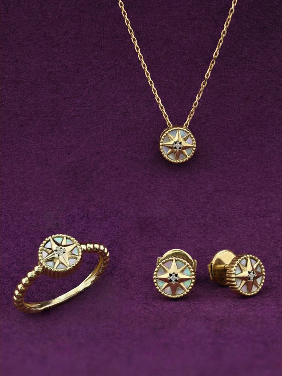 Колье из лимонного золота c бриллиантами и перламутром