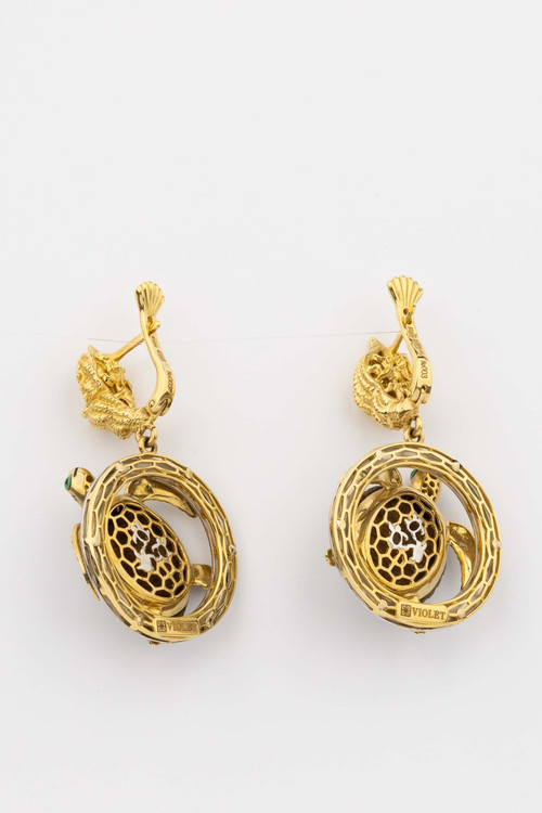 Серьги из лимонного золота c эмалью и железным деревом