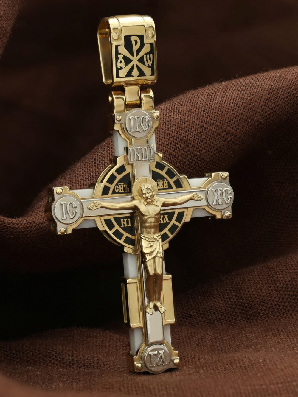 Крест из лимонного золота c эмалью и бивнем мамонта