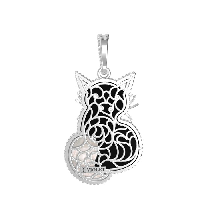 Подвеска из белого золота c эмалью, ониксом и перламутром