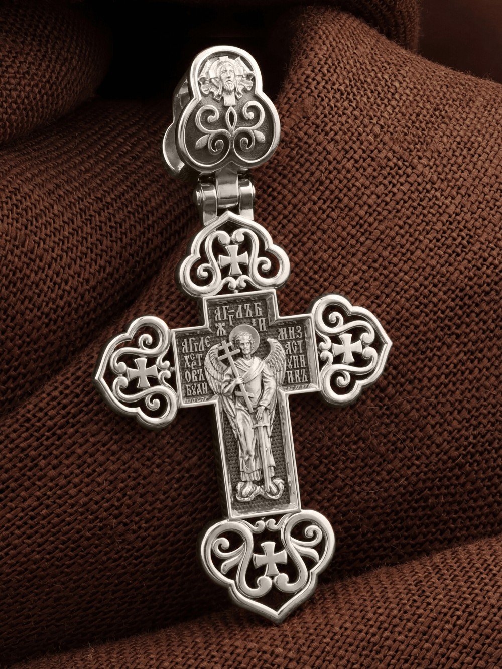 Крест из белого золота