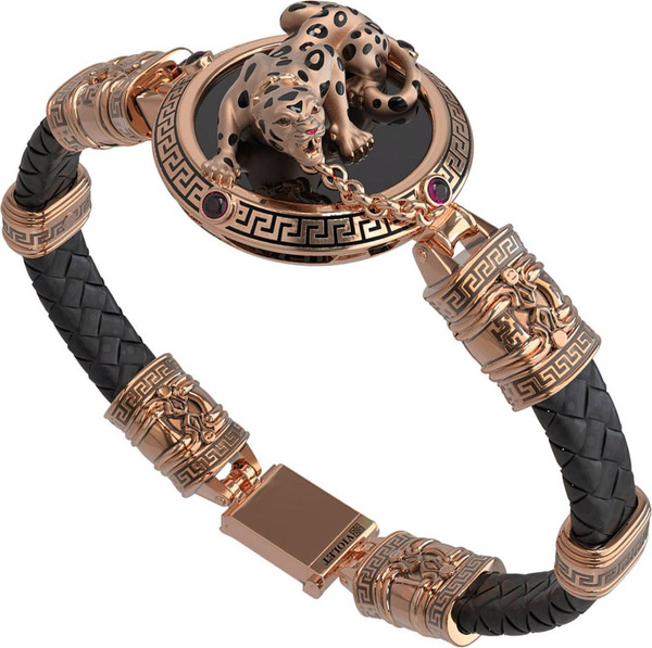 Браслет из золота c эмалью, шнурком, ониксом и рубином