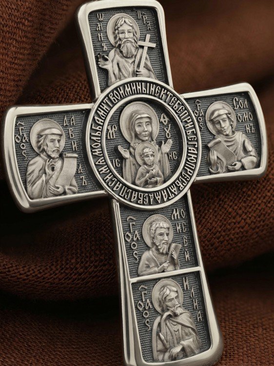 Крест из белого золота