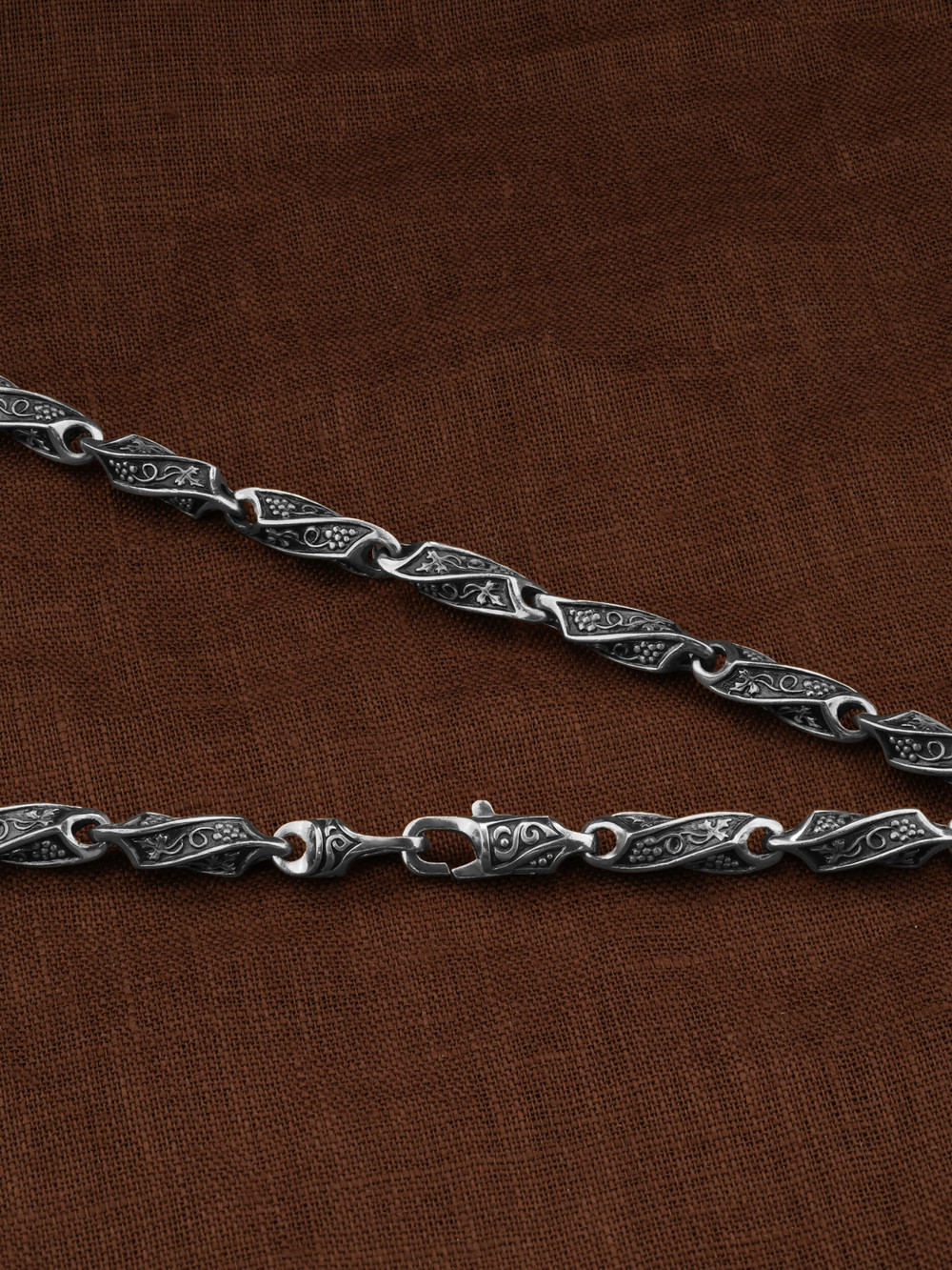 Цепь из белого золота