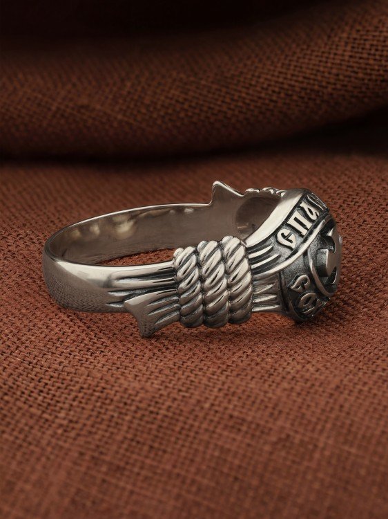 Кольцо из белого золота