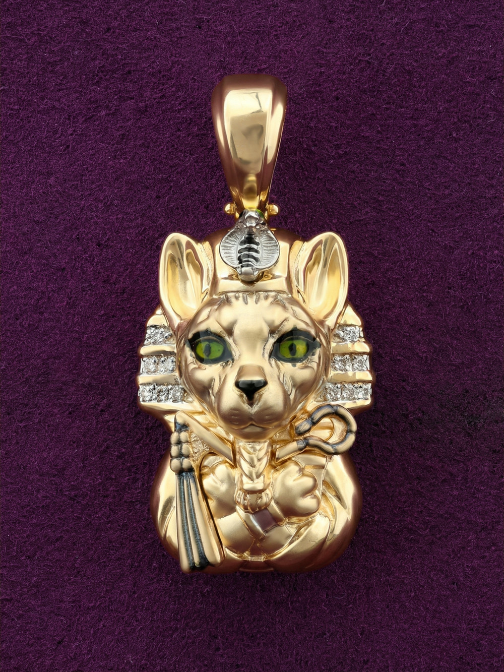 Подвеска из лимонного золота c эмалью, бриллиантами и рубином