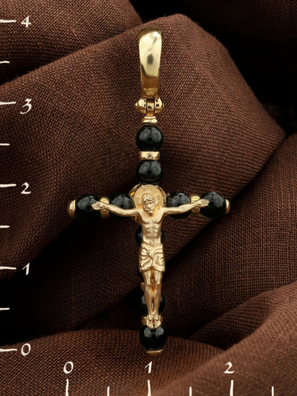 Крест из лимонного золота c ониксом