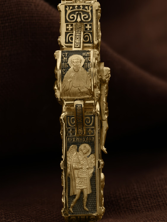 Крест из лимонного золота c эбеновым деревом