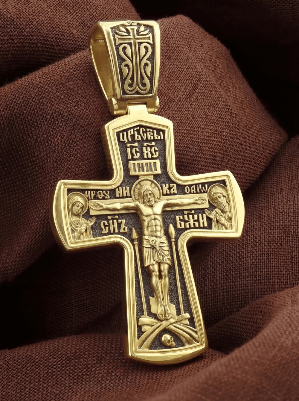 Крест из лимонного золота