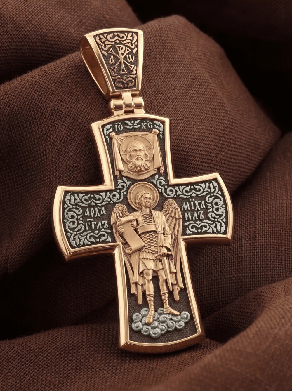 Крест из золота