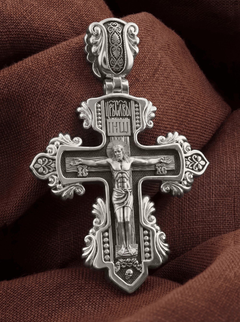 Крест из белого золота