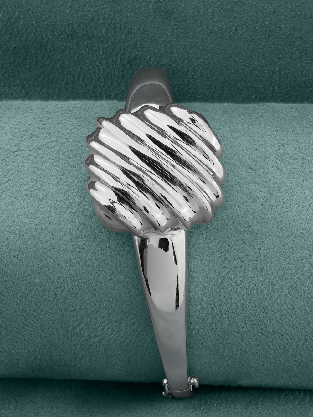 Браслет из белого золота