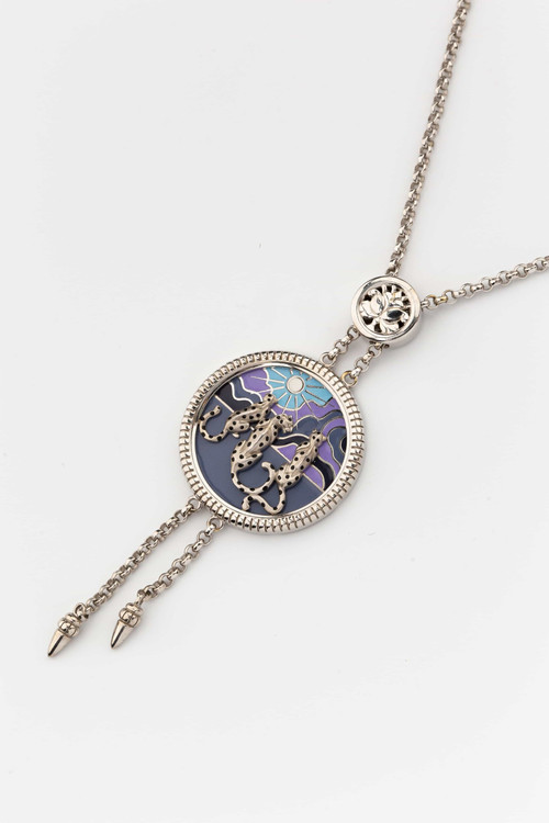 Колье из белого золота c эмалью