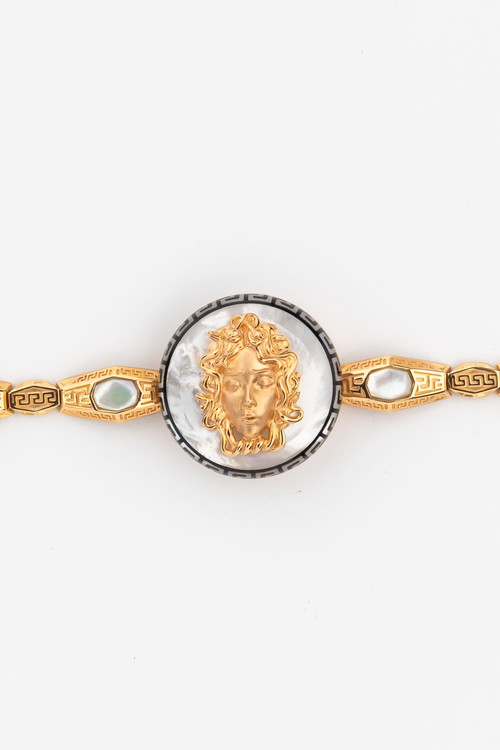 Браслет из золота c эмалью и перламутром