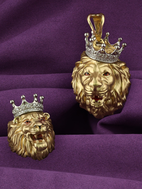 Подвеска из лимонного золота c эмалью и бриллиантами