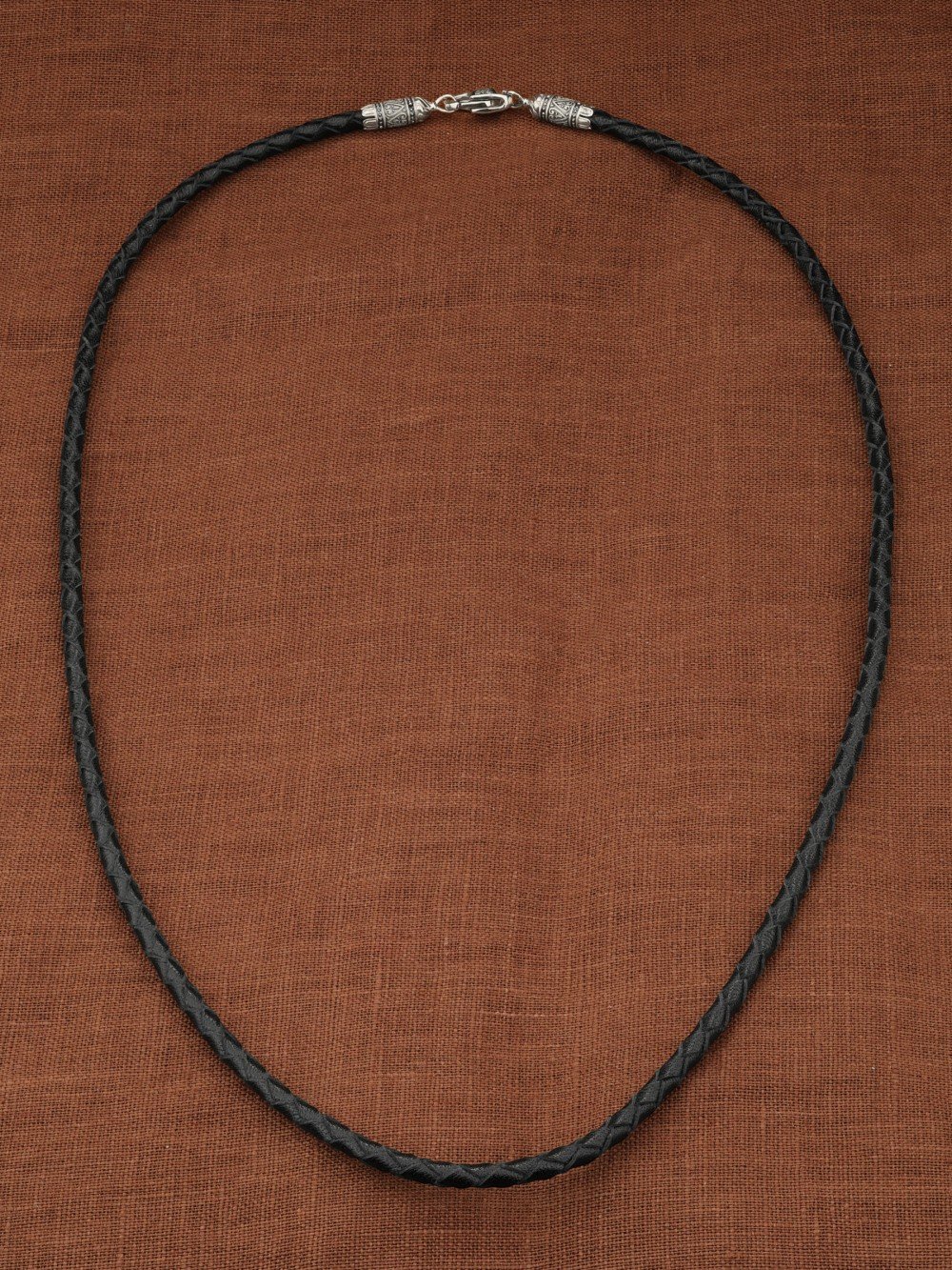 Гайтан из белого золота