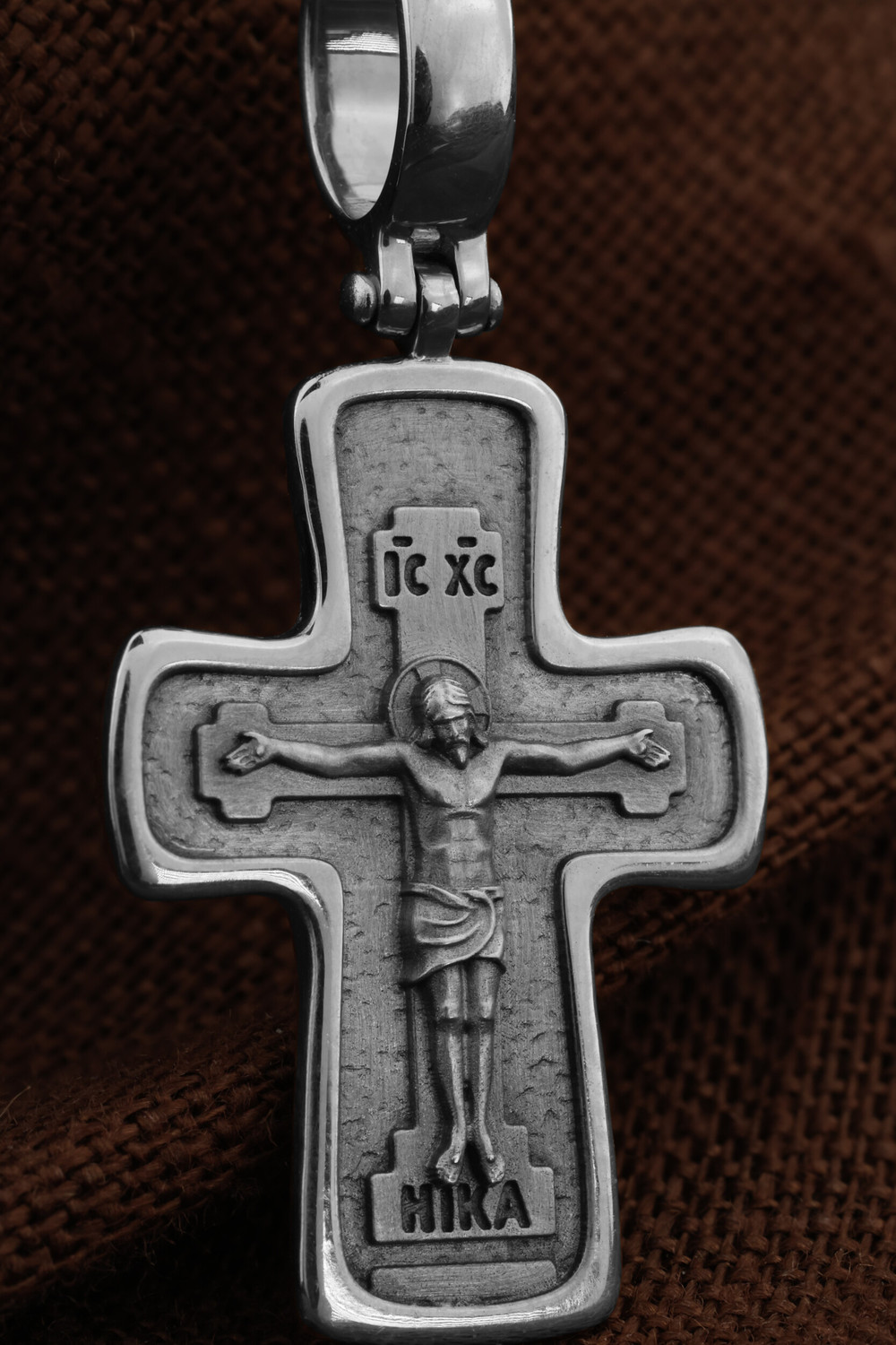 Крест из белого золота