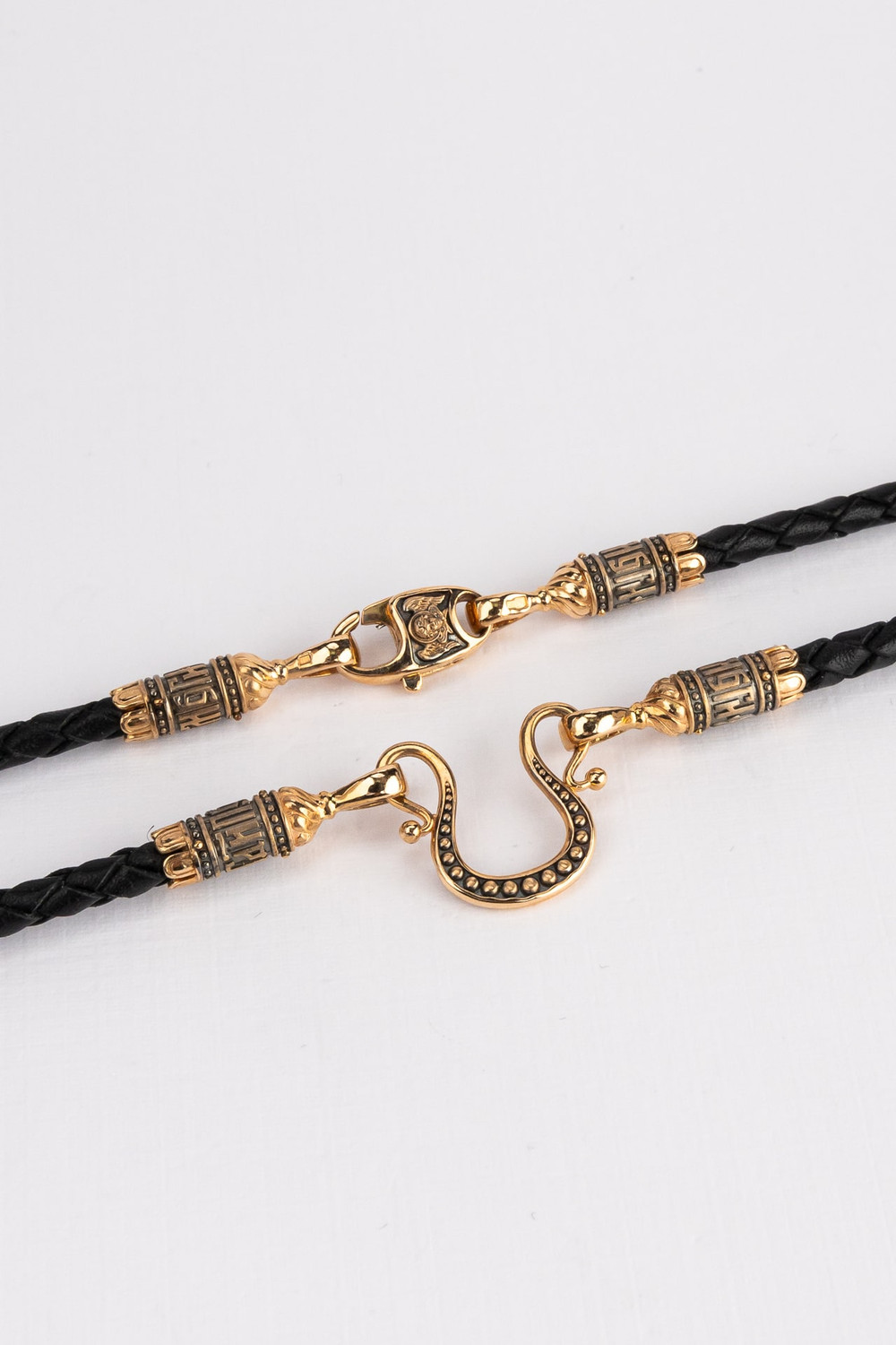 Гайтан из золота c кожаным шнурком