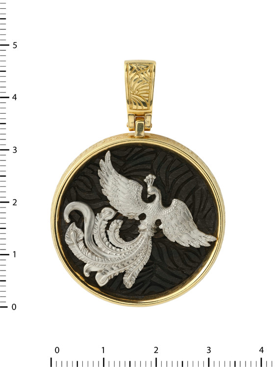 Подвеска из лимонного золота c эбеновым деревом