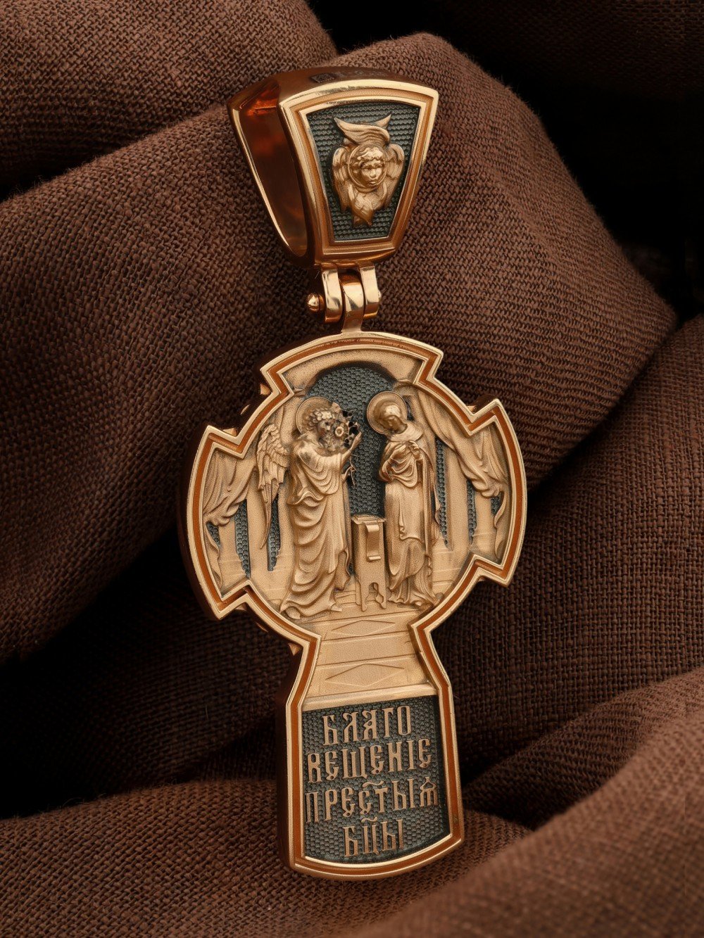 Крест из золота