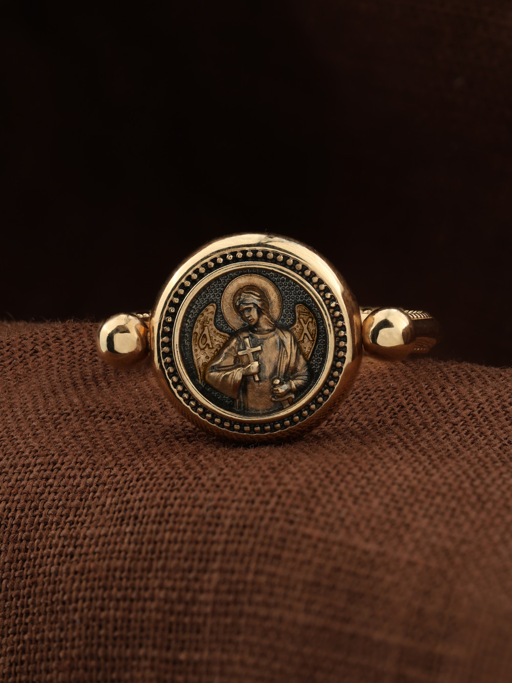 Кольцо из золота