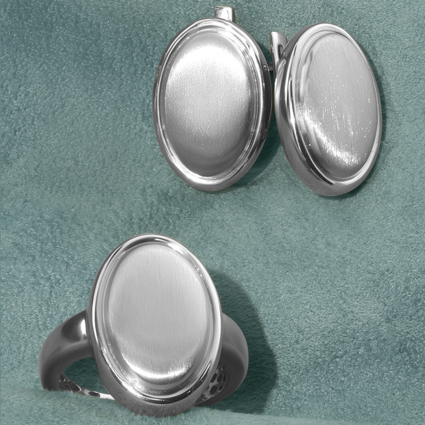 Кольцо из белого золота