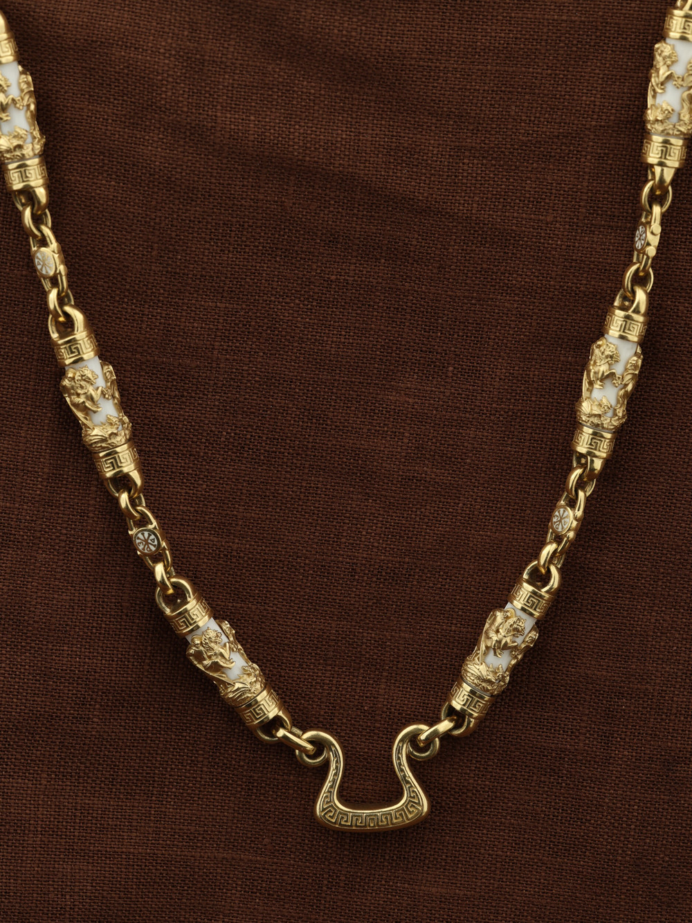 Цепь из лимонного золота c эмалью и бивнем мамонта