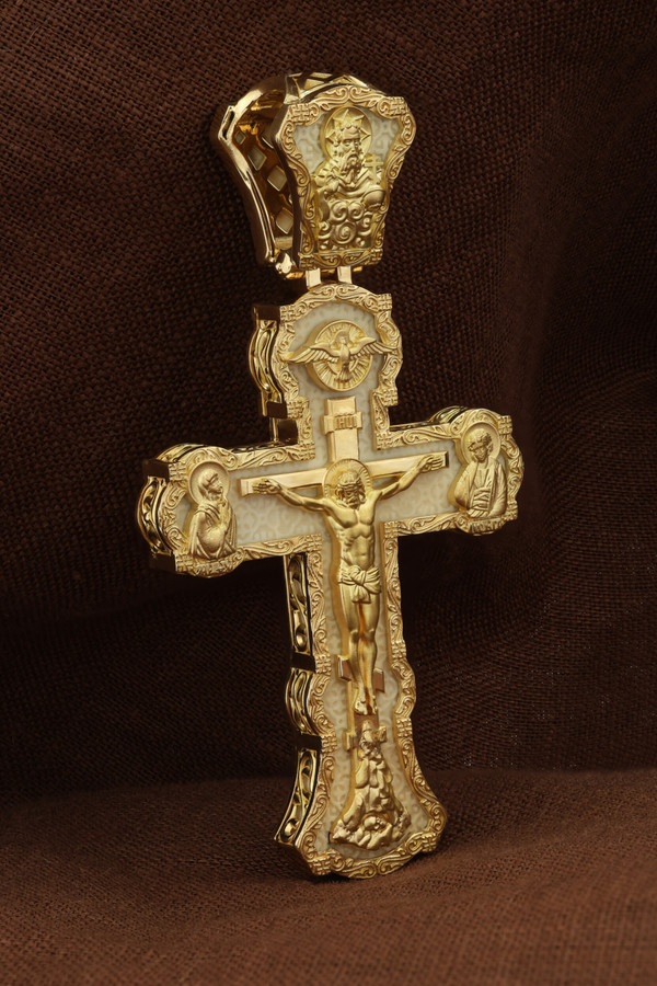 Крест из лимонного золота c бивнем мамонта