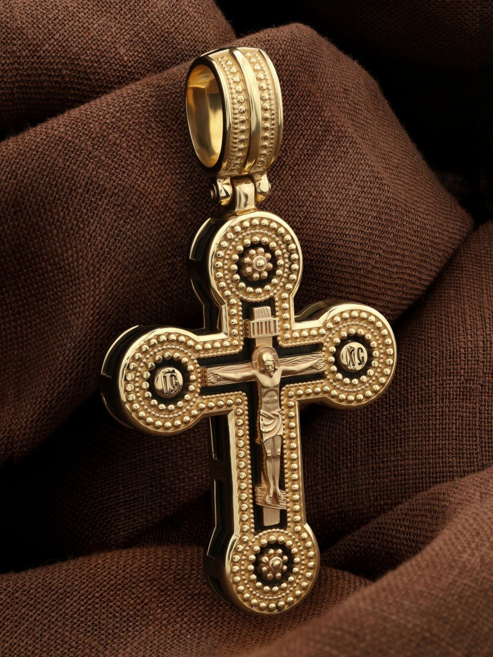 Крест из лимонного золота c эбеновым деревом