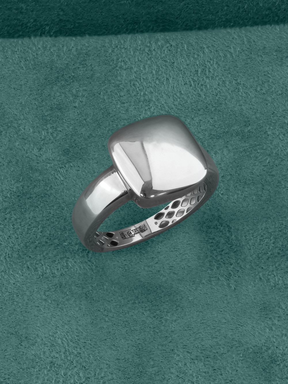 Кольцо из белого золота