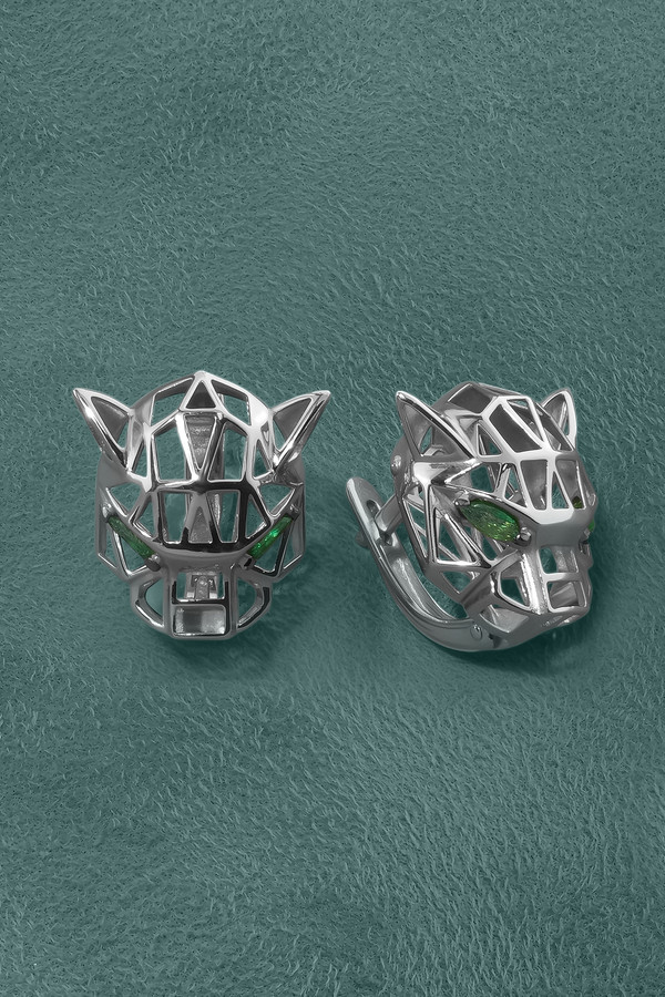 Серьги из белого золота c изумрудом