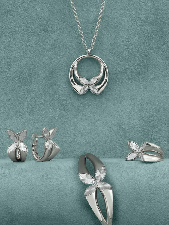 Серьги из белого золота