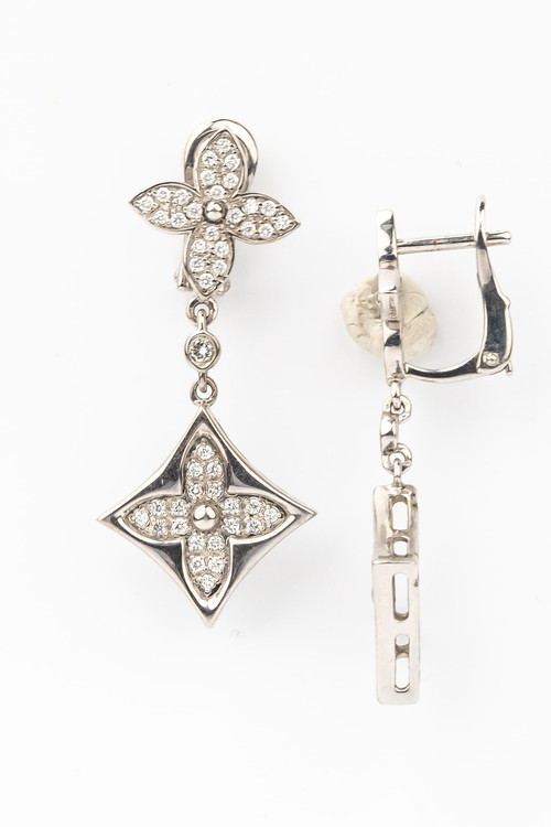 Серьги из белого золота c бриллиантами