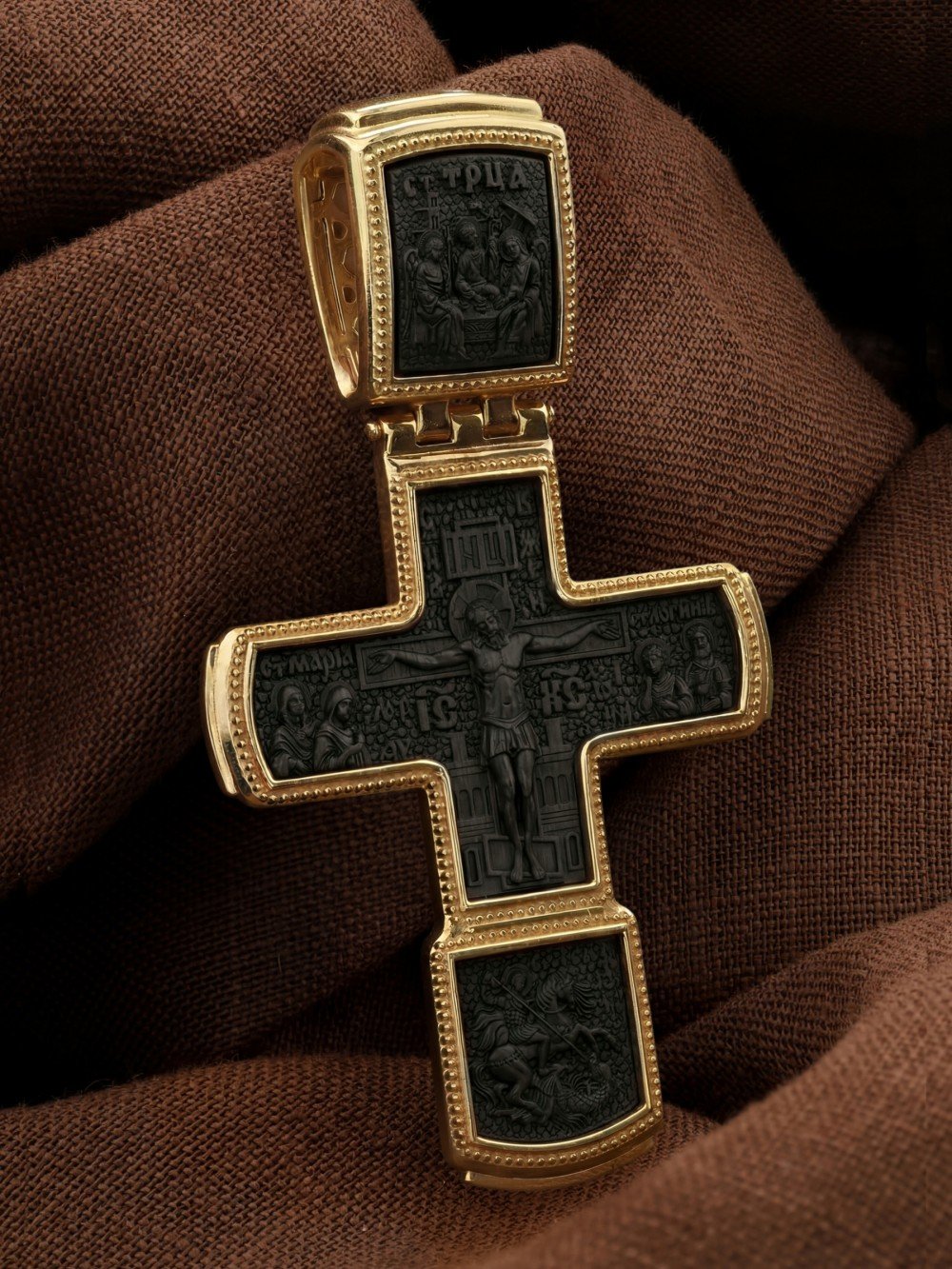 Крест из лимонного золота c эбеновым деревом