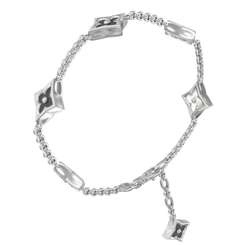 Браслет из белого золота c ониксом и перламутром