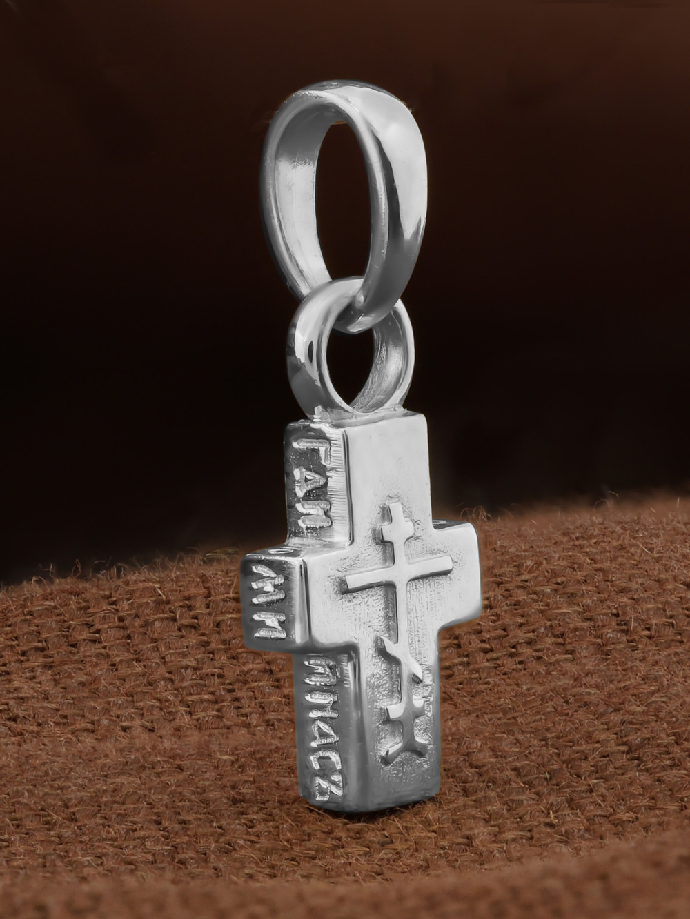 Крест из белого золота