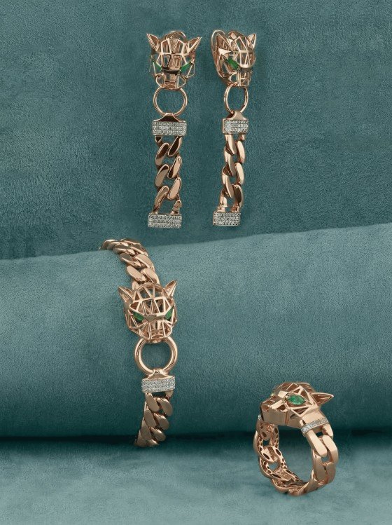 Серьги из золота c бриллиантами и изумрудом