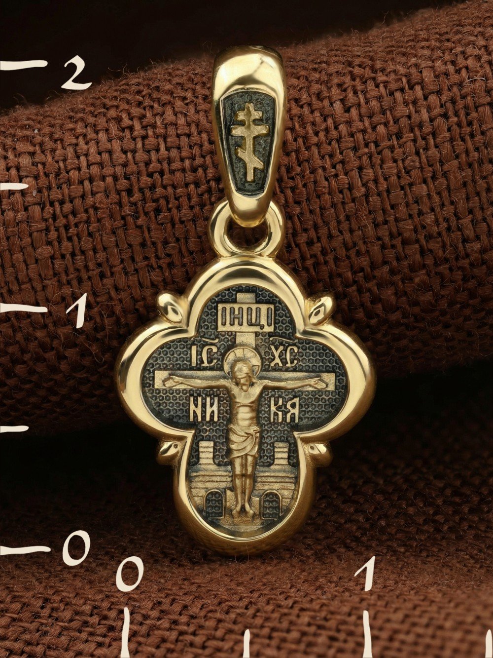 Крест из лимонного золота