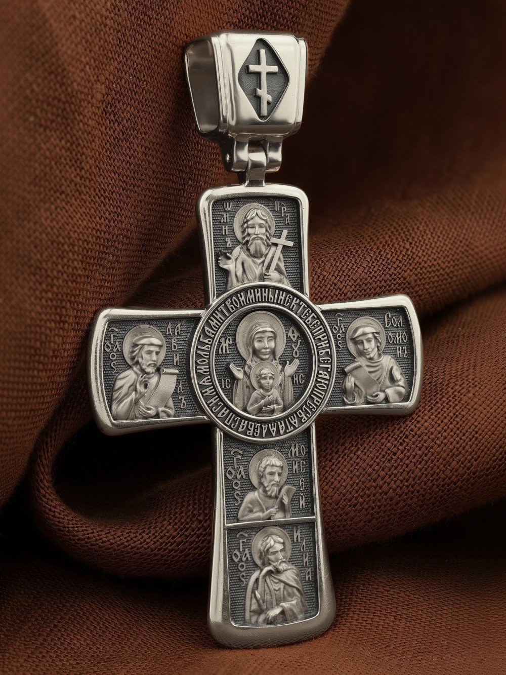 Крест из белого золота