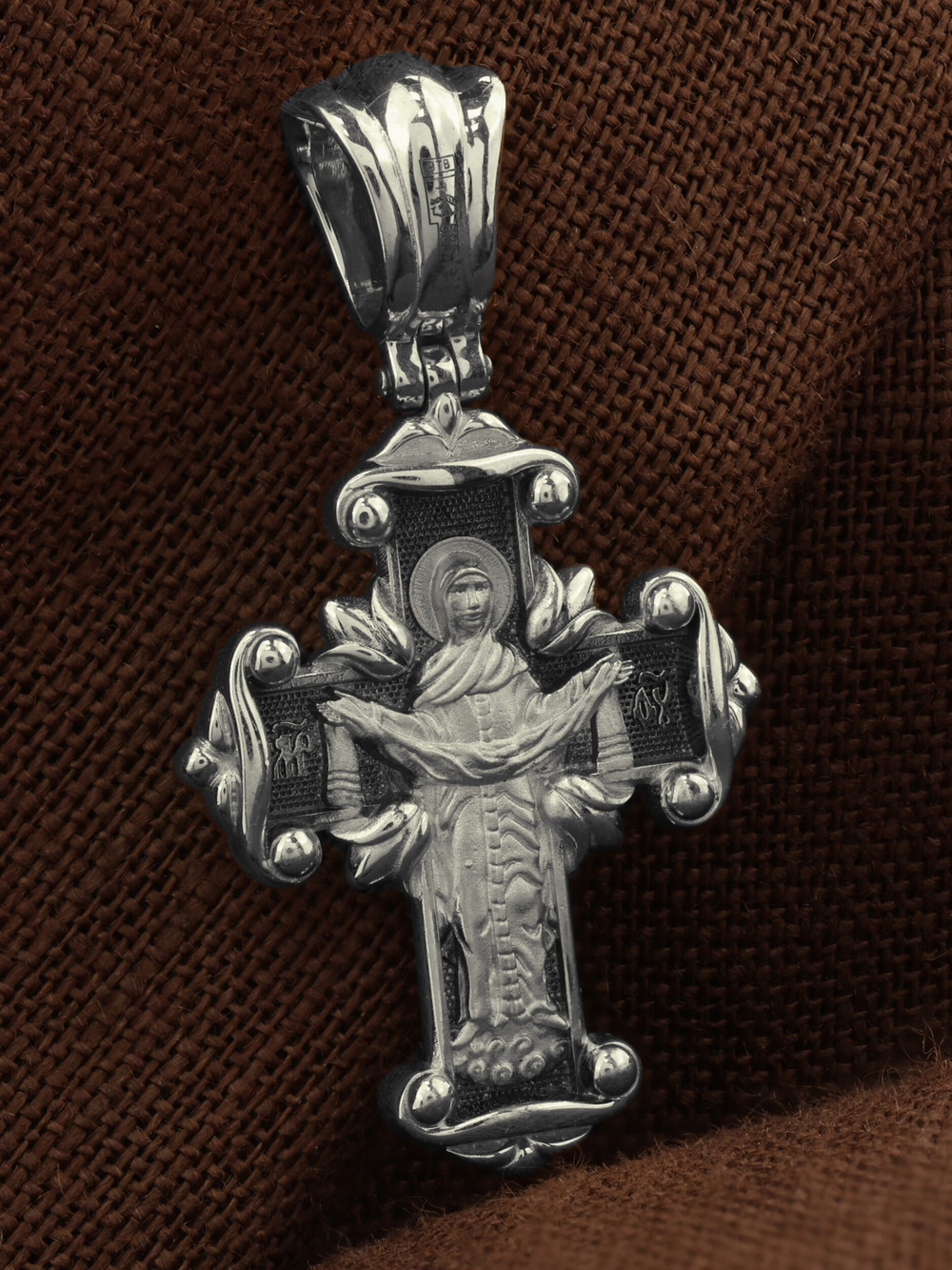 Крест из белого золота