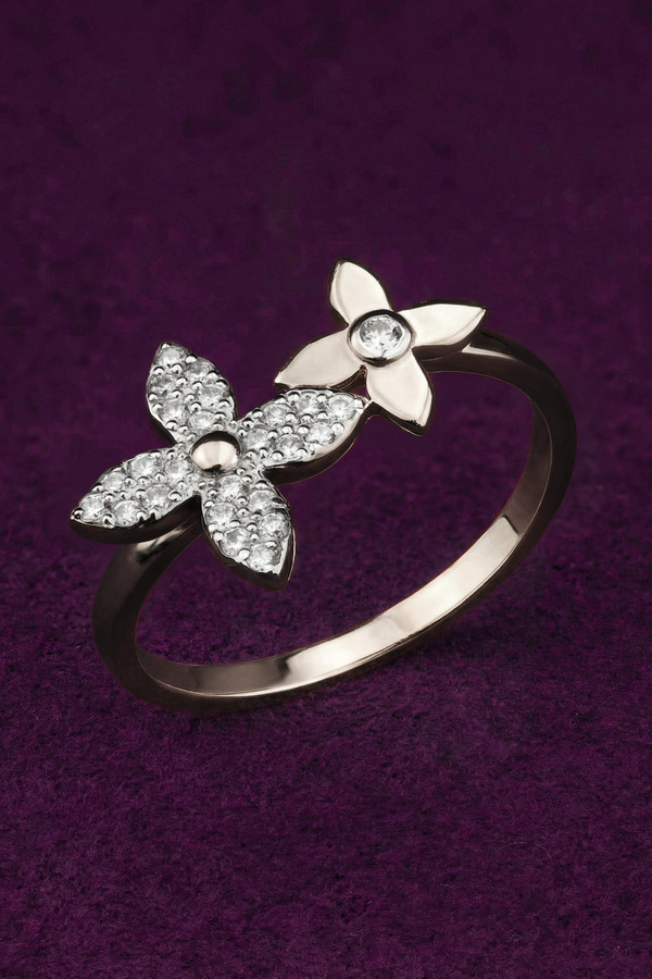 Кольцо из белого золота c бриллиантами