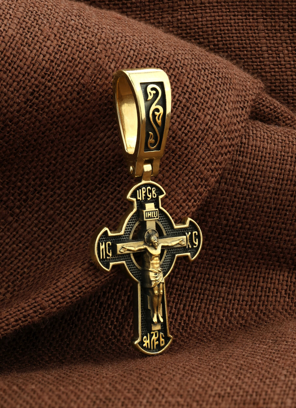 Крест из лимонного золота