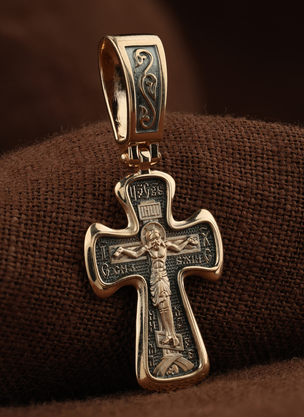 Крест из золота