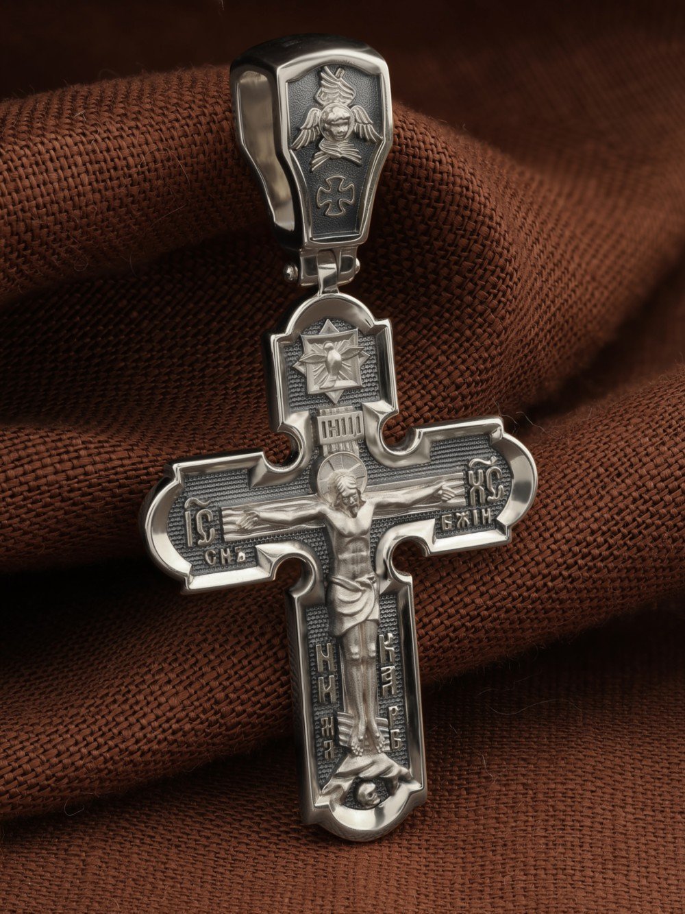 Крест из белого золота