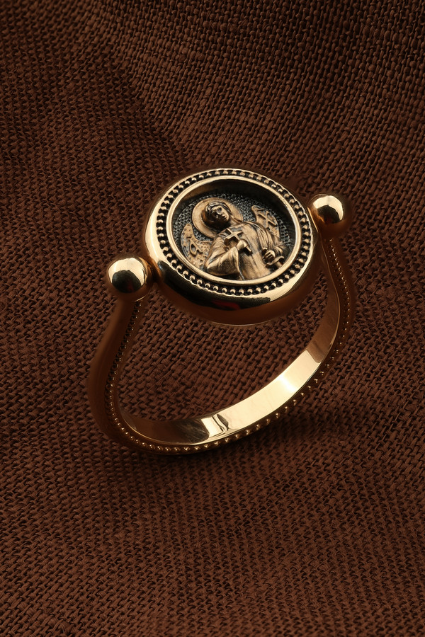 Кольцо из золота