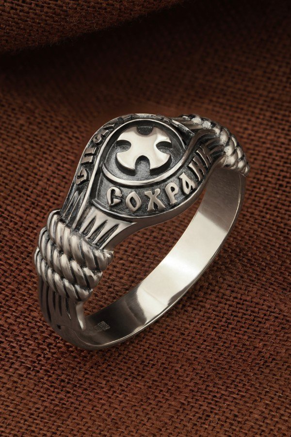 Кольцо из белого золота