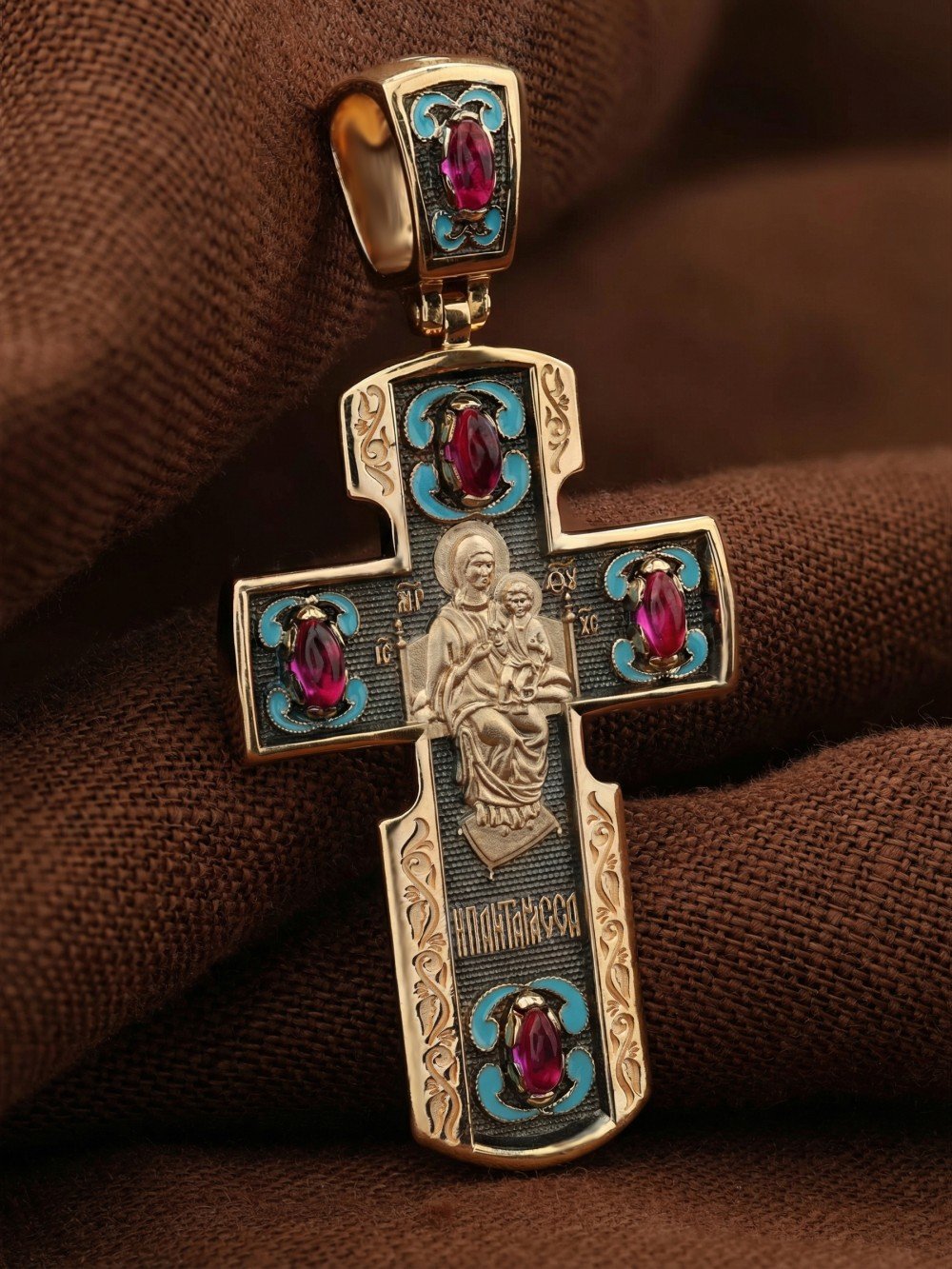 Крест из золота c эмалью и рубином